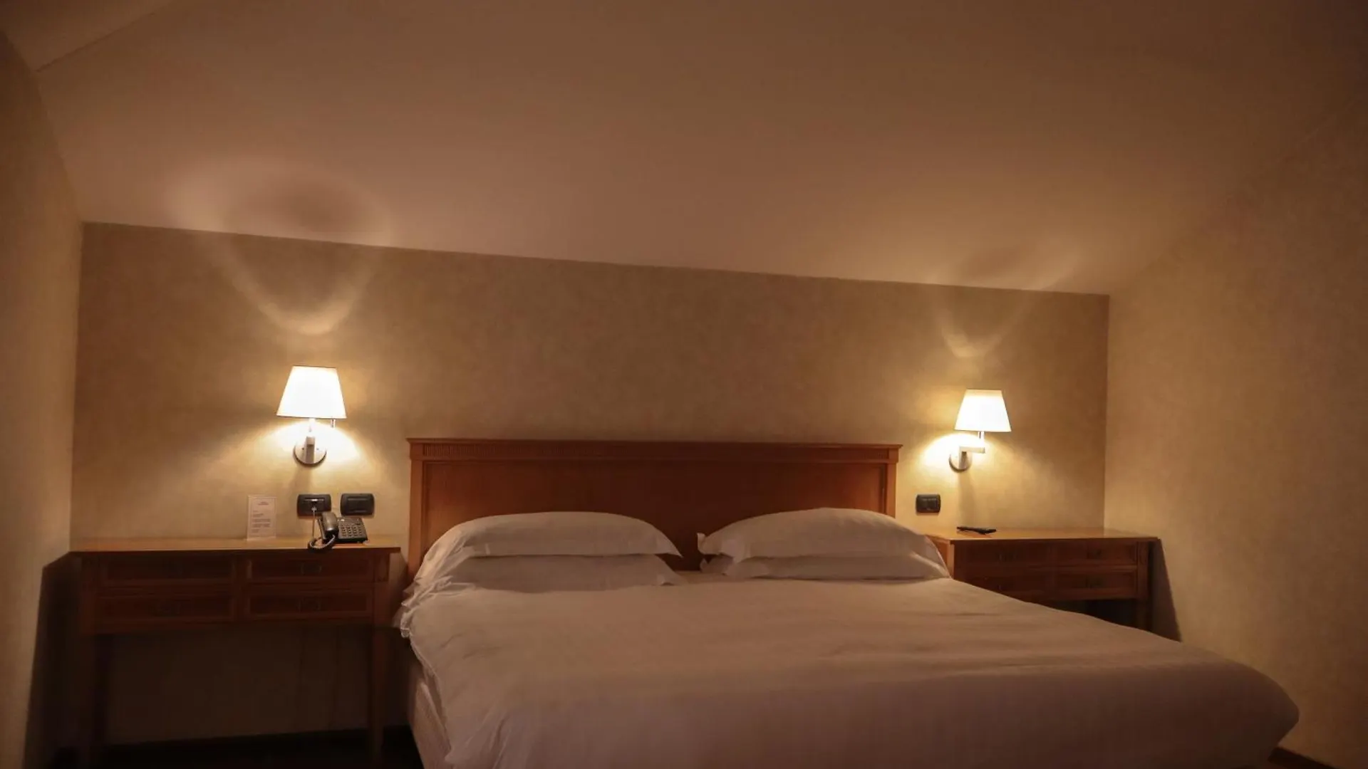 Monica Hotel Fiera Pregnana Milanese