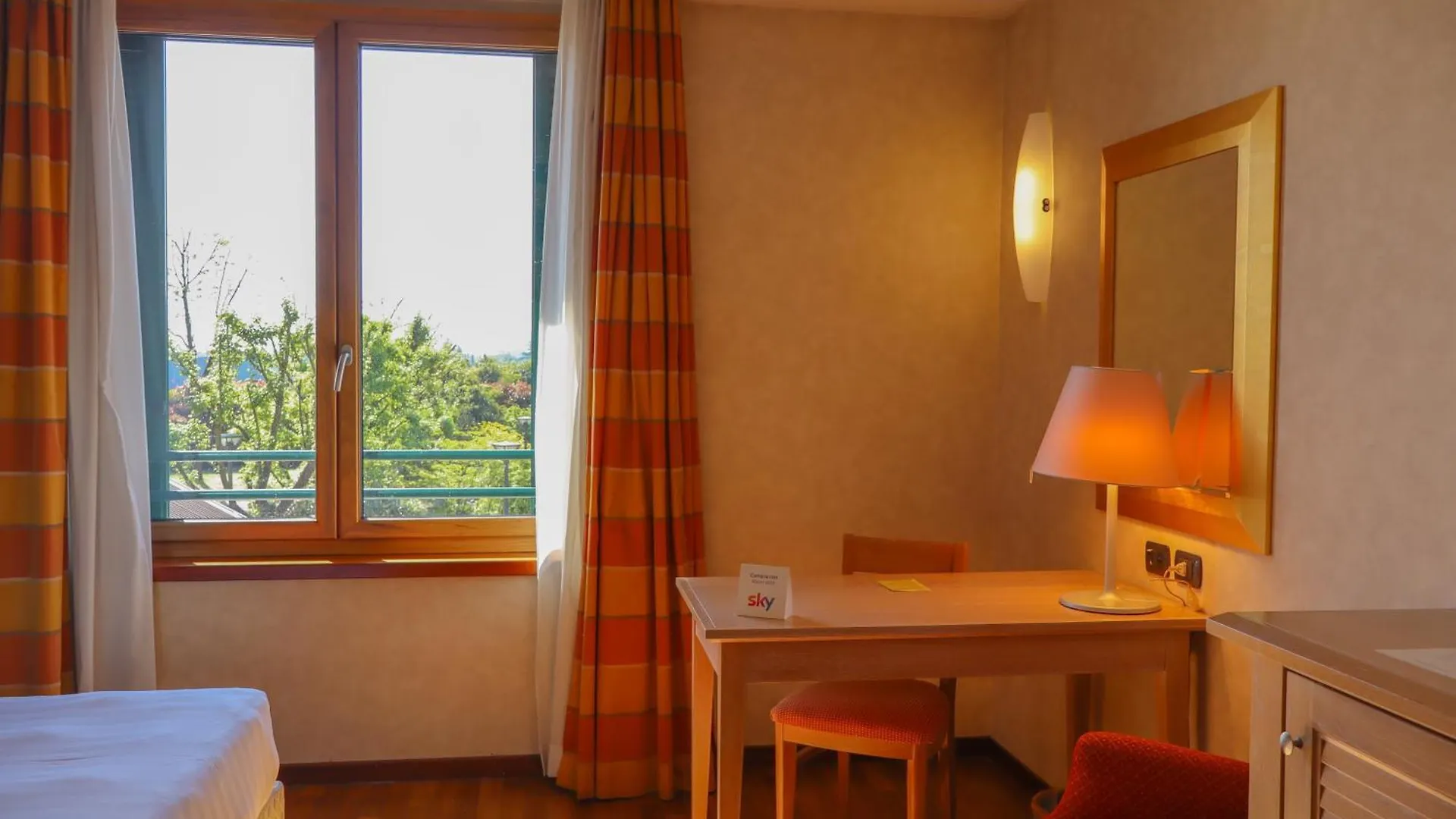Monica Hotel Fiera Pregnana Milanese