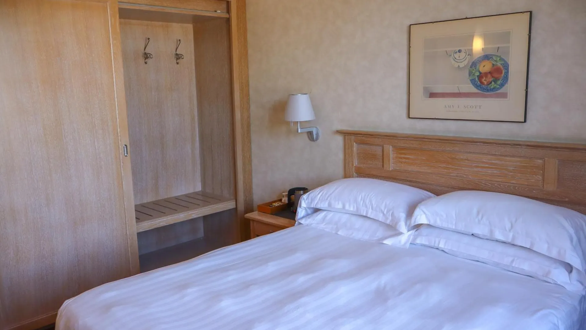 Monica Hotel Fiera Pregnana Milanese Italy