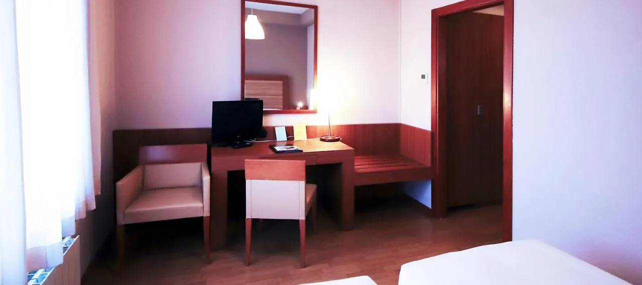 Monica Hotel Fiera Pregnana Milanese