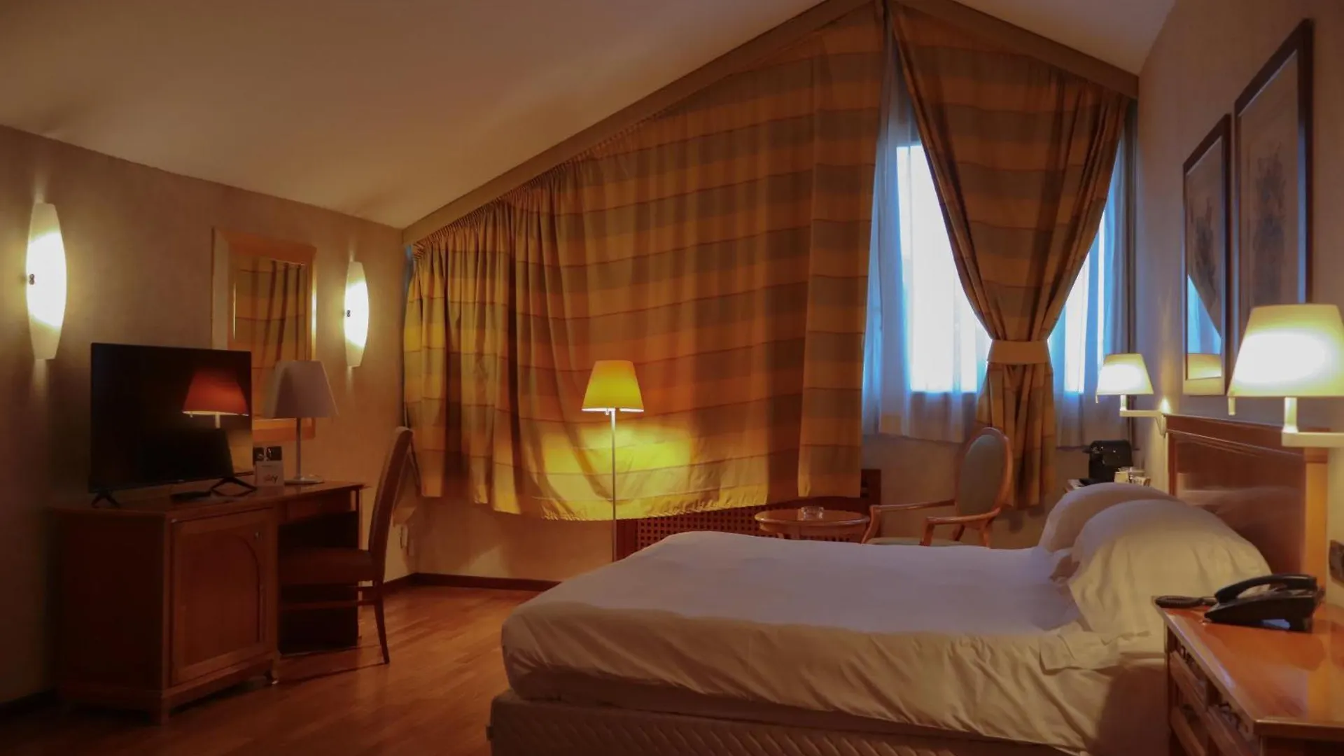 Monica Hotel Fiera Pregnana Milanese