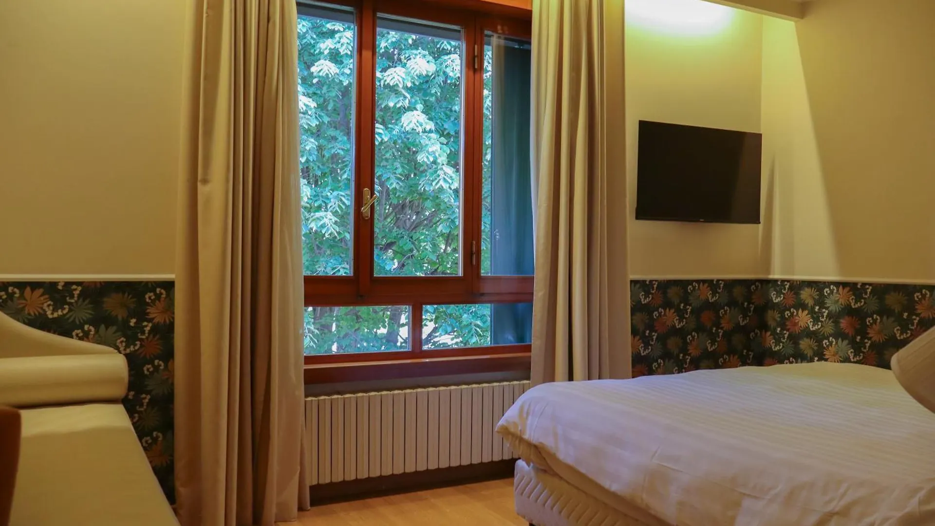 ****  Monica Hotel Fiera Pregnana Milanese Italy