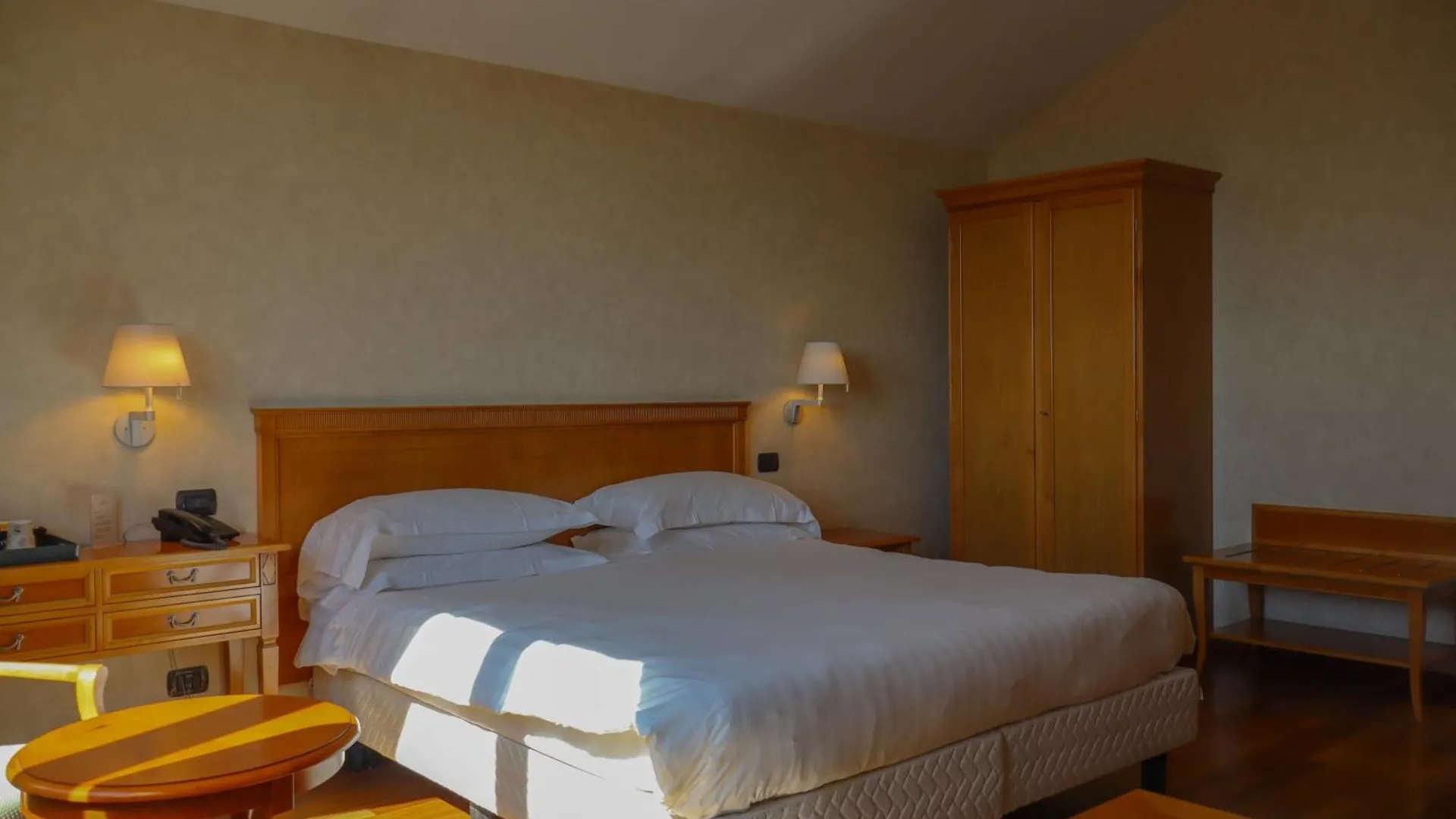 Monica Hotel Fiera Pregnana Milanese