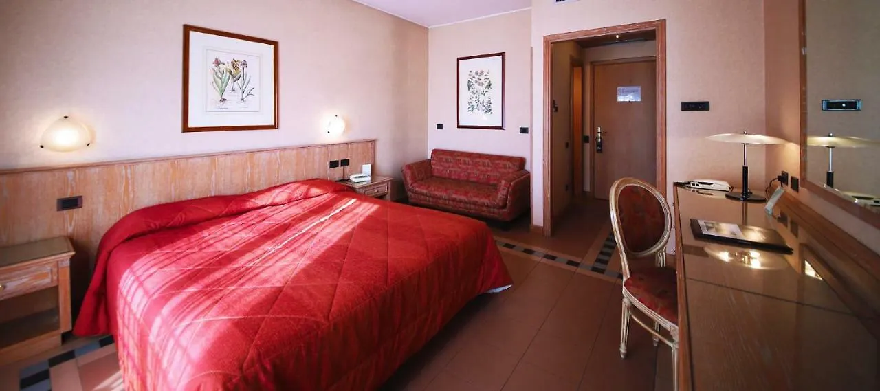 ****  Monica Hotel Fiera Pregnana Milanese Italy