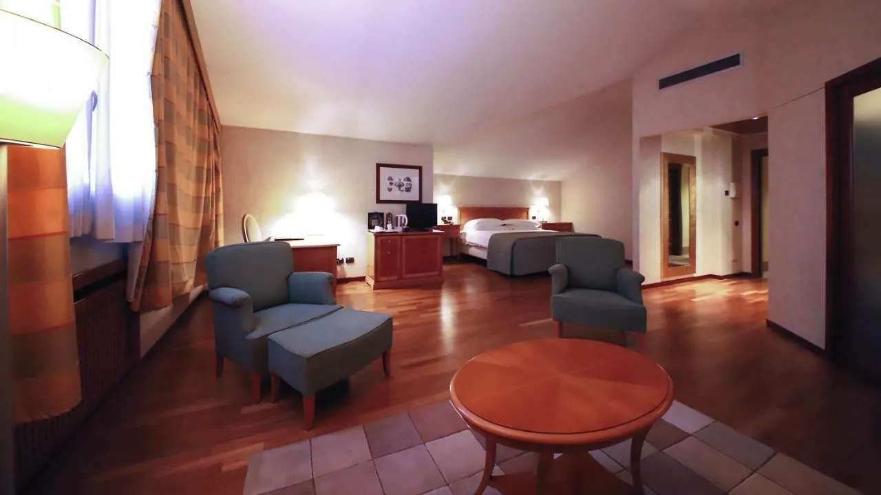 Monica Hotel Fiera Pregnana Milanese