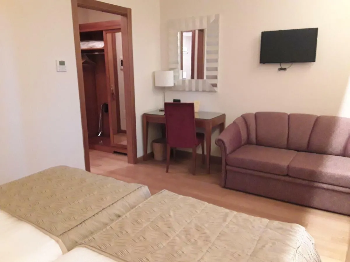Monica Hotel Fiera Pregnana Milanese