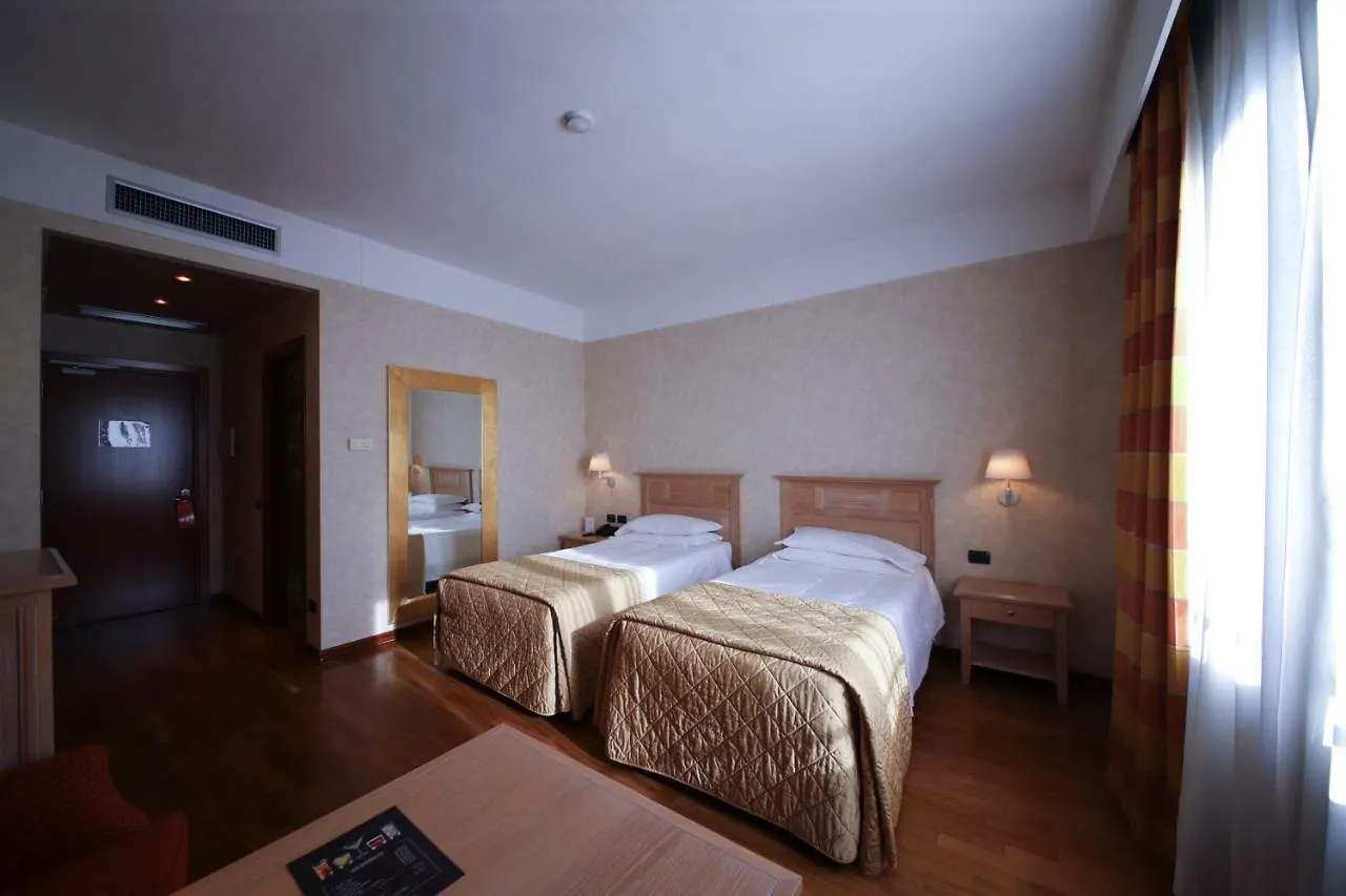 Monica Hotel Fiera Pregnana Milanese
